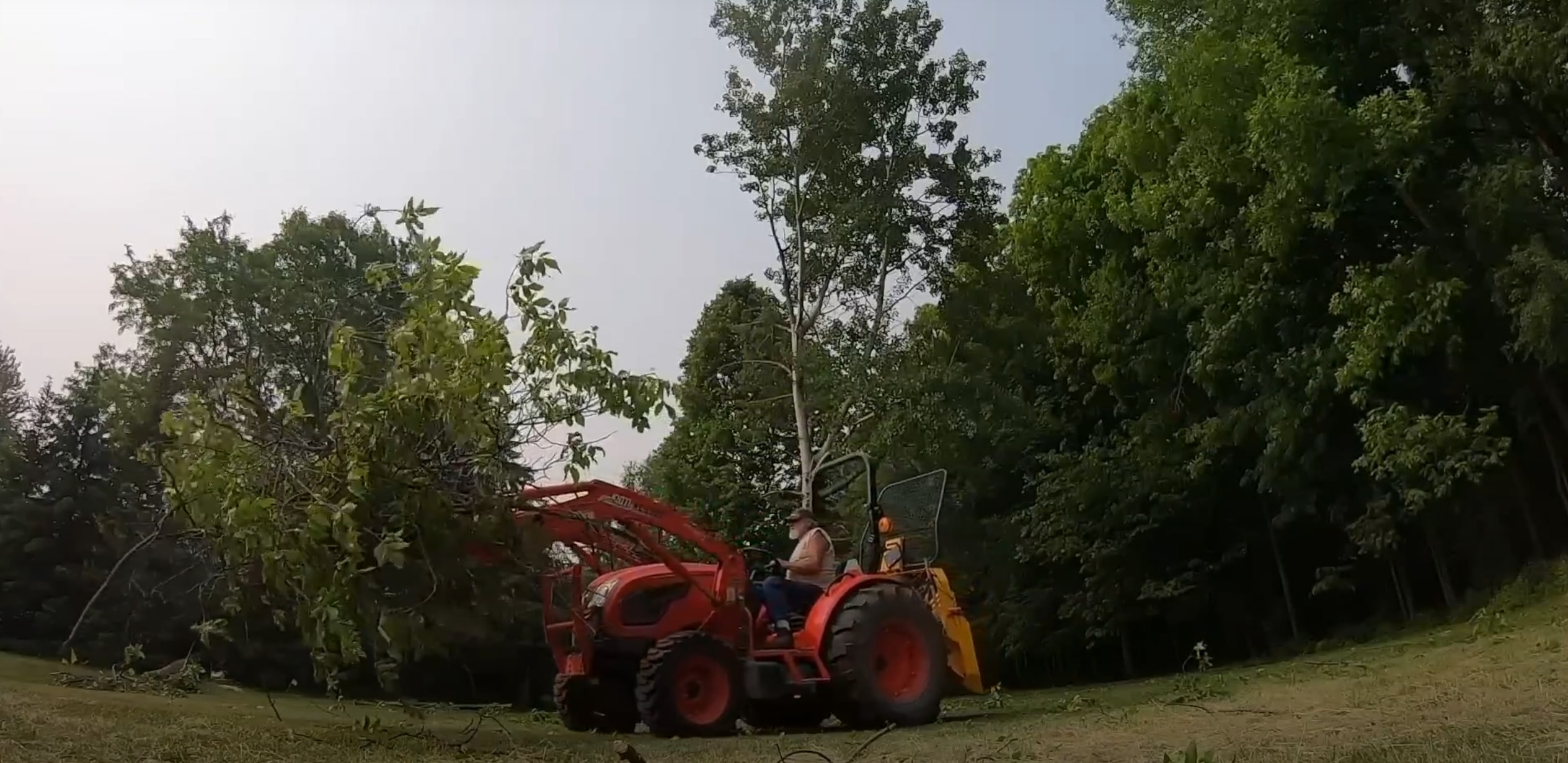 Professional land and lot clearing service in Lynwood, CA